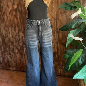 Time and Tru Womens Black Size4 High Rise Wide Leg Capri Jeans